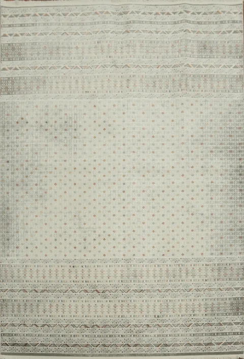 Elegant Beige Rug with Subtle Geometric Patterns 5x8