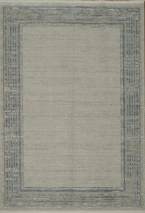 Sophisticated Dual-Tone Rug with a Classic Bordered Design 5x8