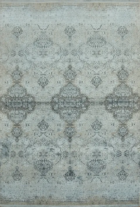 Vintage-Inspired Rug in Soft Blue for Luxurious Homes 5x8