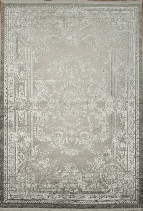 Elegant Neutral Toned Floral Rug Enhances Cozy Homes 5x8