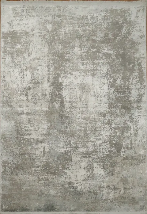 Sophisticated blend of shades in a luxurious floor covering 4x6