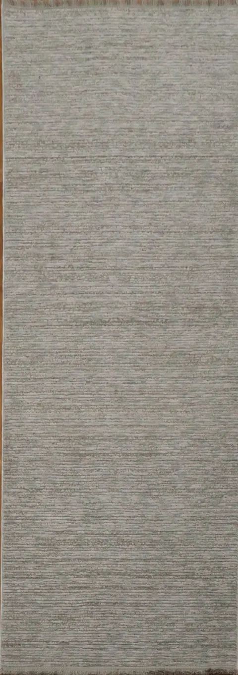 Minimalist Grey Rug Offering Subtle Warmth and Style 3x7
