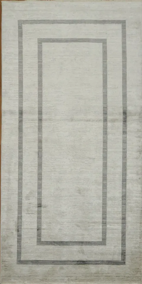 Sophisticated Grey Rectangle Border Indoor Floor Rug 3x7