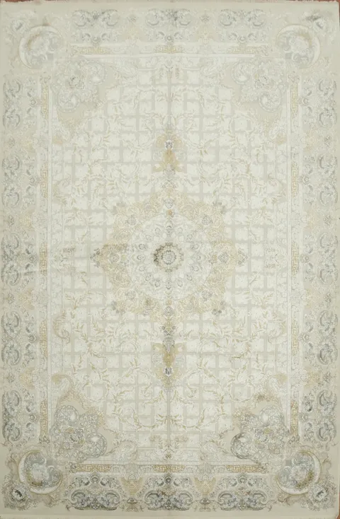Luxurious Cream and Gold Rug for Elegant Living Spaces 6x10