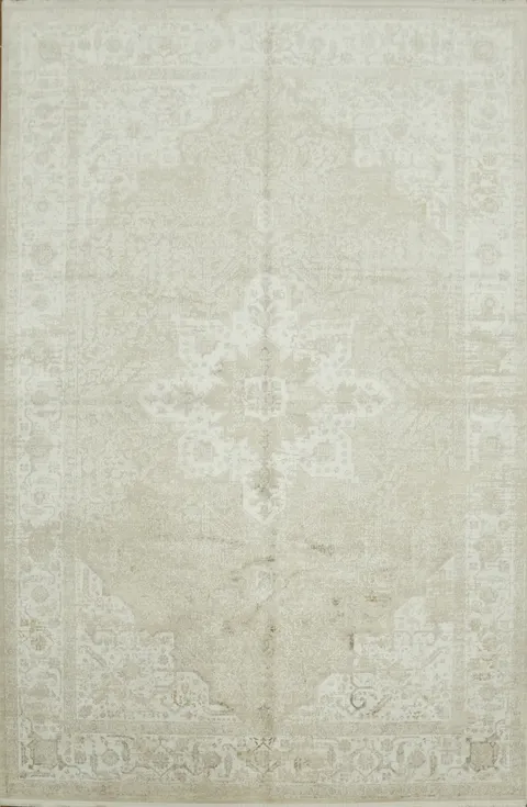 Timeless Beige Rug with Delicate Vintage Patterns for All Spaces 6x10