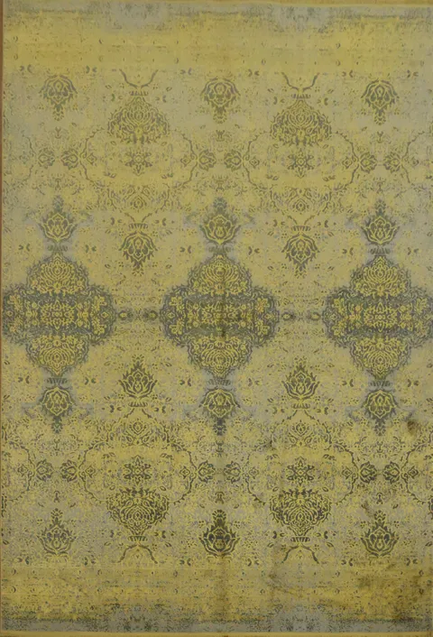 Ornate Decorative Carpet for a Luxurious Traditional Setting 5x8