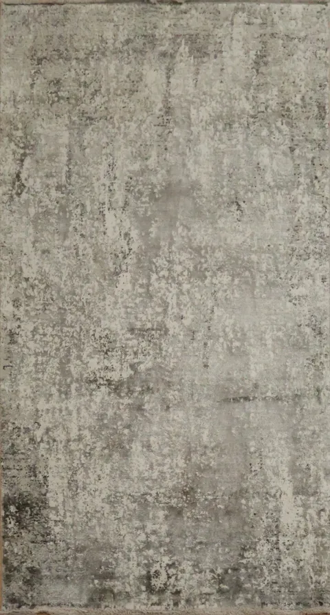 Stylish and Trendy Gray Rug with Vintage Appeal 3x5