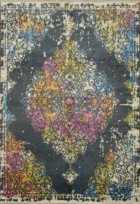 Vibrant Vintage-Inspired Area Rug with Distressed Motifs 6x9