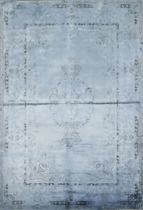 Sophisticated Vintage-Style Rug for a Classic Living Room 5x8
