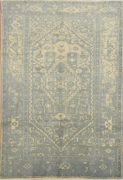 Distressed Grey and Cream Vintage-Inspired Traditional Rug 7x10