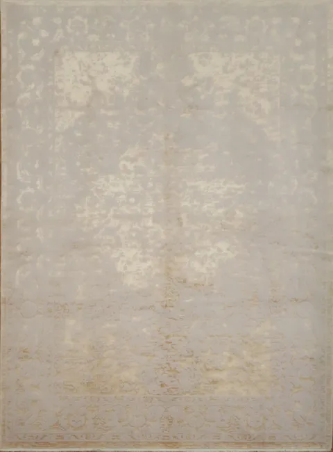 Classic Beige Rug with Elegant Antique Aesthetic