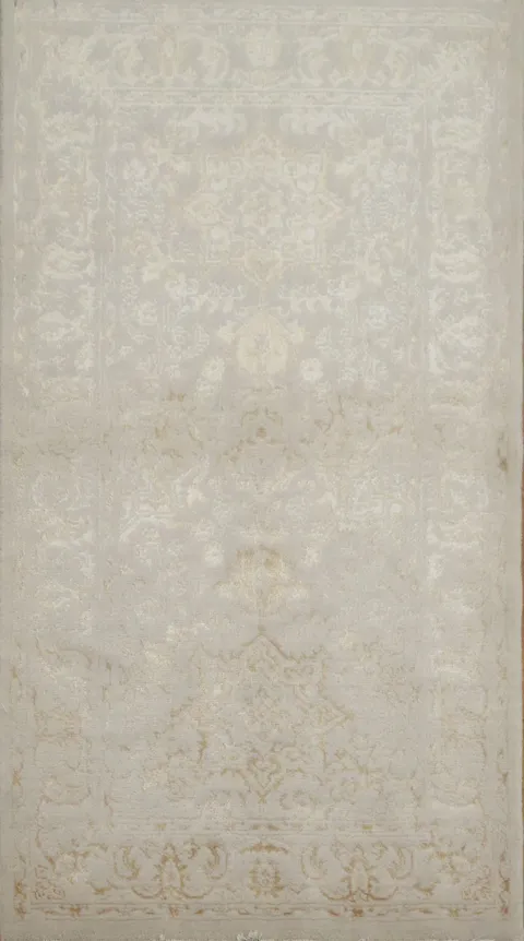 Elegant Neutral Tones Area Rug for Subtle Sophistication