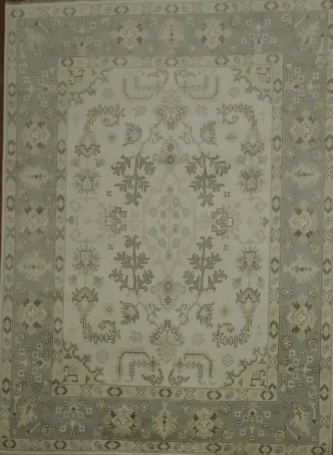 All-Over Ivory and Grey Border 9x12 Oushak Hand-Knotted Wool Rug