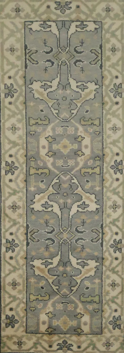 Classic Grey Geometric Runner with Intricate Design 3x8
