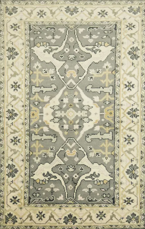 Elegant Oriental Rug with Soft Tones 4x6