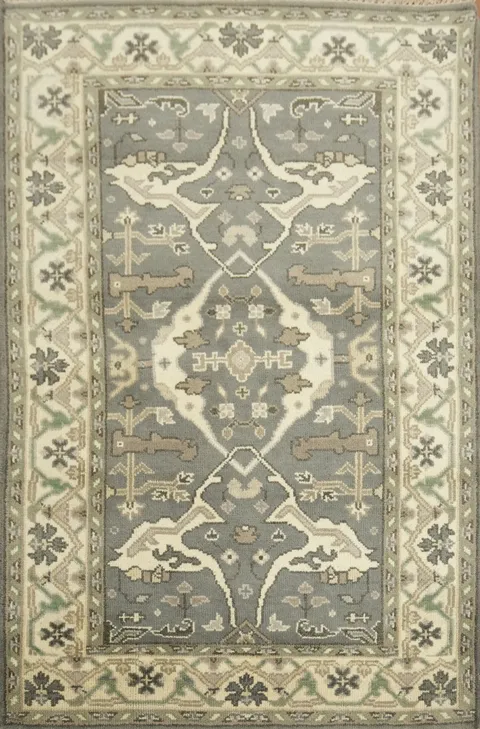Elegant Gray and Ivory Oriental Rug for Timeless Elegance 4x6