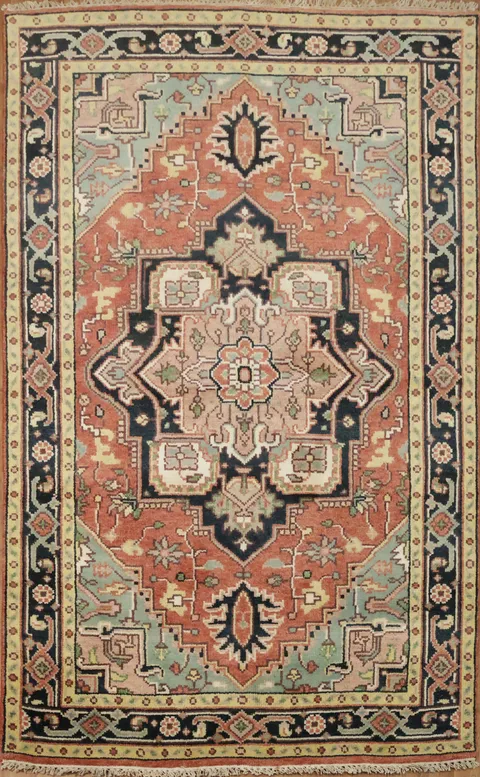 Beautiful Oriental rug with geometric motifs 5x8