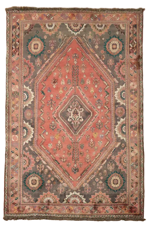 Vintage Shiraz Persian Tribal Wool Area Rug 6'x9'