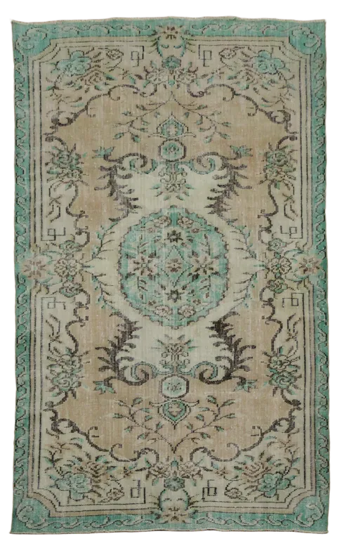 Vintage Anatolian Oriental Wool Rug 5x9