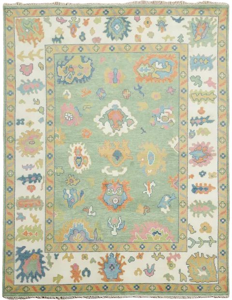 Soft Palettes and Traditional Patterns Meet in This Stunning Rug 8x10
