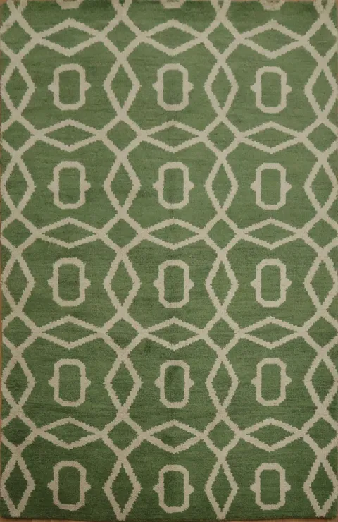Chic Green Rug with Stylish White Geometric Accents 5x8