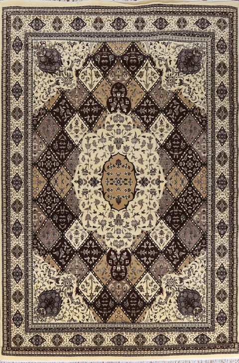 Geometric Bakhtiari Turkish Oriental Rug