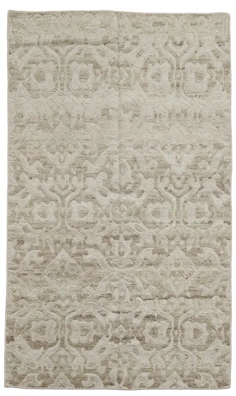 Elegant Beige Patterned Rug with Subtle Ornamental Design 5'x8'