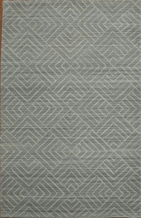 Modern Grey Geometric Diamond Patterned Rug for Modern Spaces 5x8