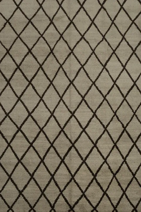 Diamond Grid Moroccan Area Rug 8x10 Perfect for Any Elegant Setting