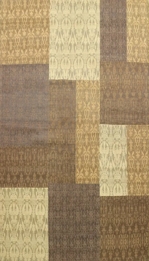 Elegant Patchwork Rug in Earthy Tones for Cozy Living Spaces