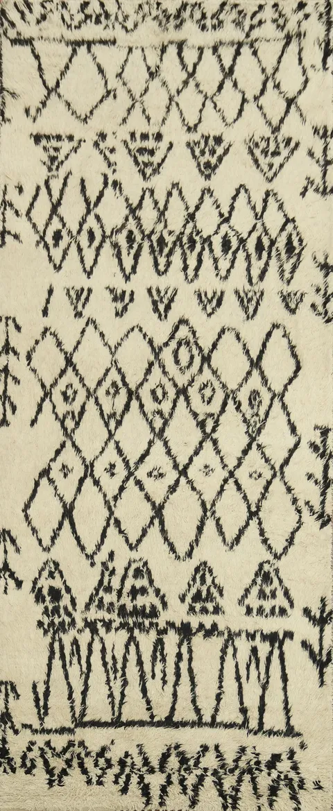 White and Black Berber-Style Rug for Artful Home Decor 5x12