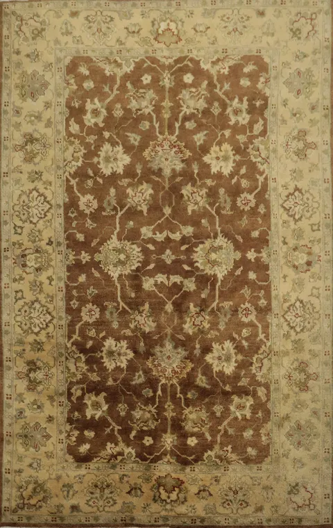 Exquisite Handmade Rug with Intricate Floral Patterns 6x9