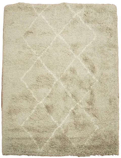 Soft Plush Beige Shag Rug with Elegant Diamond Design 5x7 ft