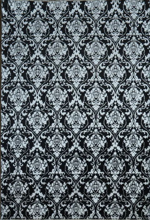 Luxury Damask Print Rug for a Sophisticated Interior 7x10
