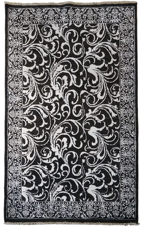 Elegant Black and Silver Rug with Ornate Scrollwork Design 4'x6'