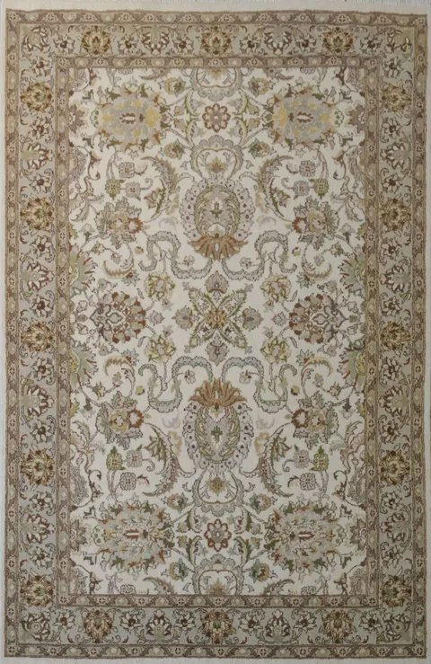 Traditional Floral Tabriz Ivory and Tan Rug for Living Spaces 4x6 ft