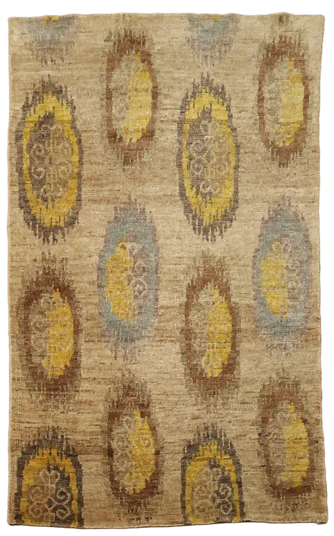 Elegant Vintage-style Rug with Timeless Oval Patterns 5x8