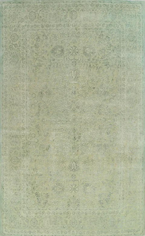 Delicate Green Rug to Complement Modern or Vintage Interiors 8x12