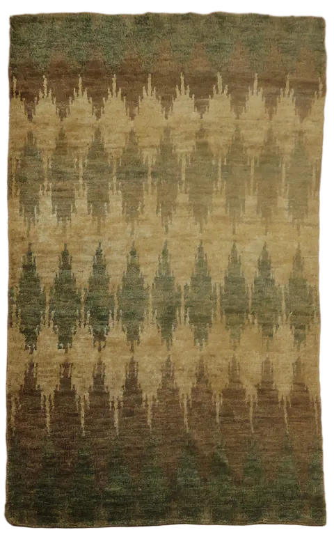 Earthy Abstract Design Rug for a Warm and Inviting Living Space 5x8