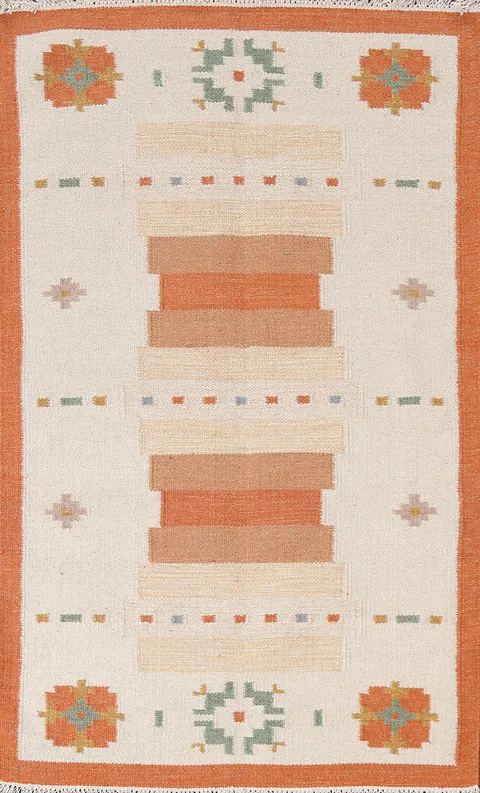Stylish handwoven rug with unique symmetrical motifs 4x6