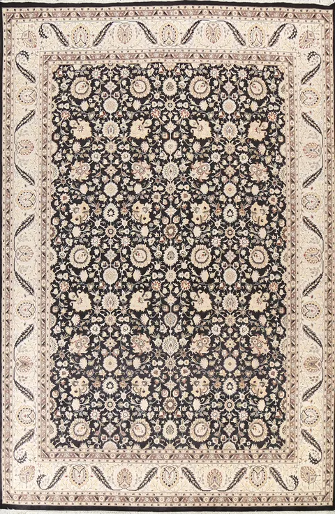 Traditional Floral Rug with Intricate Border Design 9x12