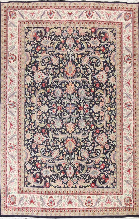 Intricately Designed Rug with Timeless Floral Pattern 9x12