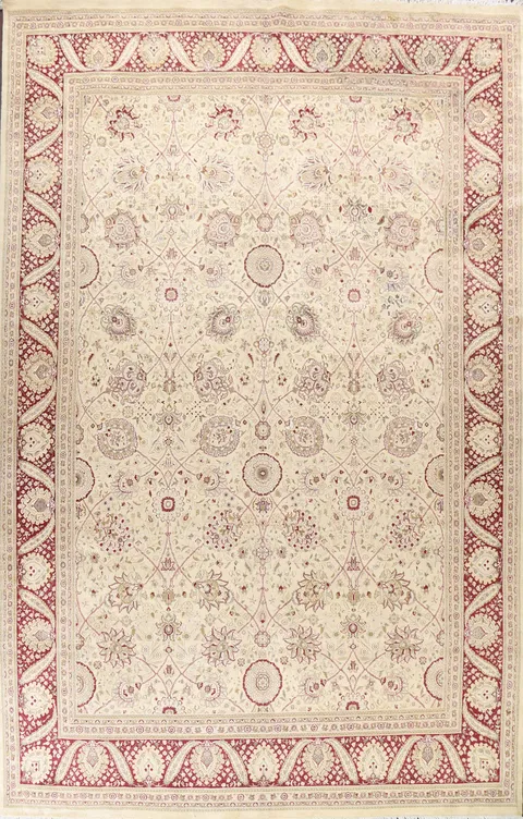 Classic Persian Design Rug with Intricate Floral Motifs 10x14