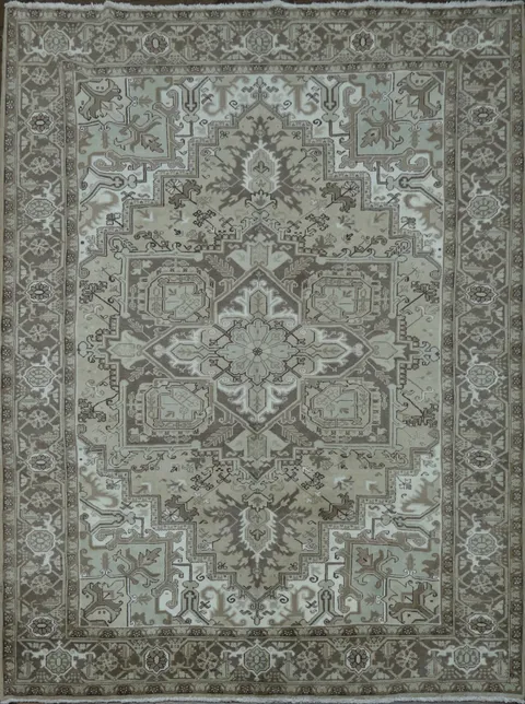 Geometric Muted Color Vintage Heriz Persian Wool Rug 8x11