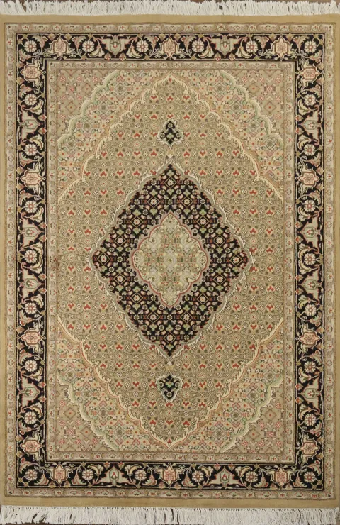 Vegetable Dye Wool/ Silk Tabriz Mahi Wool Rug 4x6