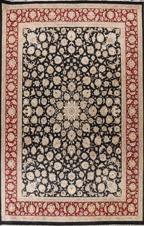 Elegant Persian Rug with Detailed Floral Design 9x12