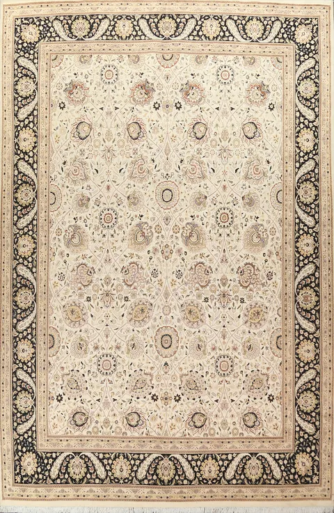 Classic Cream and Navy Rug for Timeless Home Decor 10x14