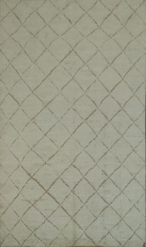 White Berber-Inspired Diamond Weave Moroccan Area Rug 6x10 ft