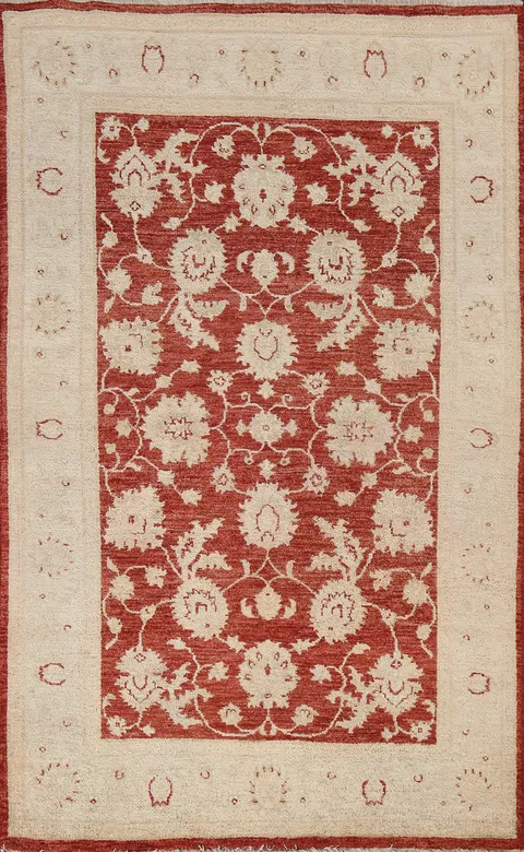 Traditional Floral Motif Rug in Warm Red and Beige 4x6