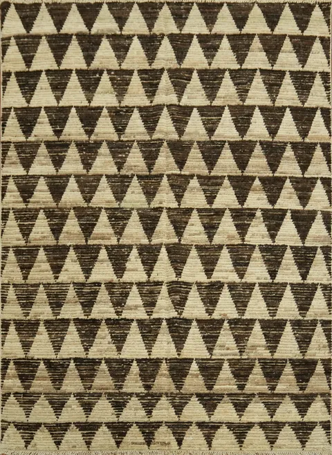 Modern Aesthetics: Earthy Tones in Triangular Harmony Rug 6x9